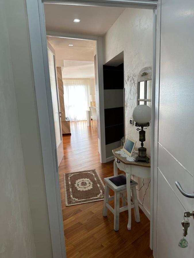 B&B By Family L&G Vibo Valentia Marina Exteriör bild